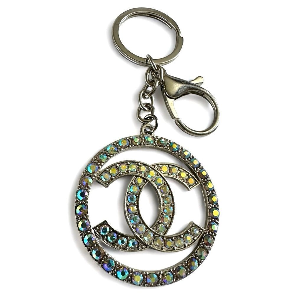 Aurora Borealis Crystal Keychain – Elegant & Sparkling ✨ Crystal Keychain